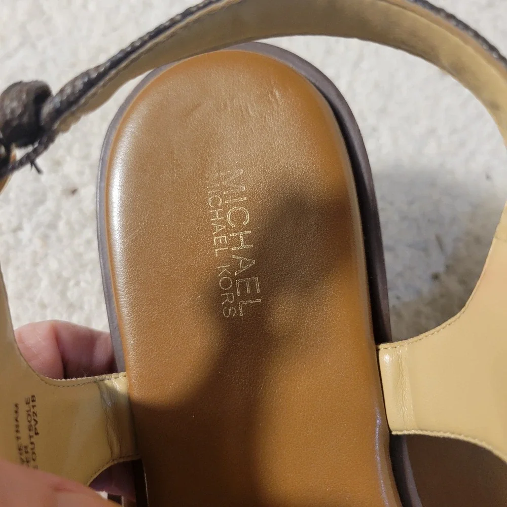 Michael Kors Women's 11M Studded Thong Sandals Brown Gold‎ Logo Strap Flat...